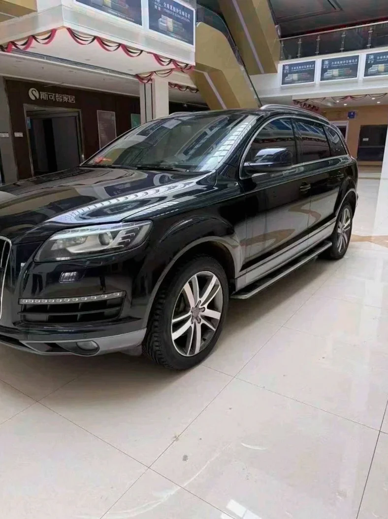 奥迪Q7 正面外观三