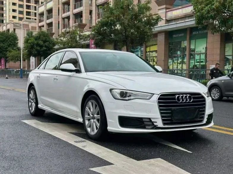 奥迪A6L 正面外观三