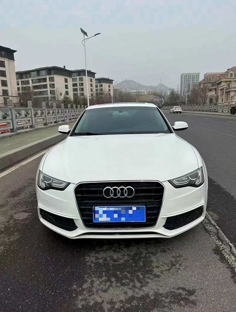 17年奥迪A5 Coupe 45 TFSI舒适型