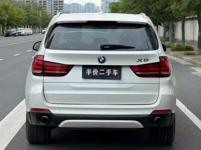 宝马X5 驾驶室