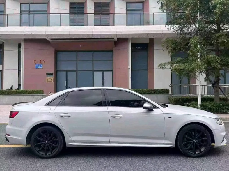 奥迪A4L 后面外观三