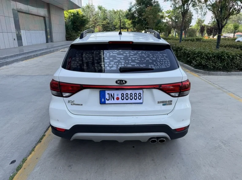 起亚KX1 后面外观二