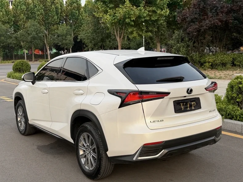 雷克萨斯NX 正面外观二