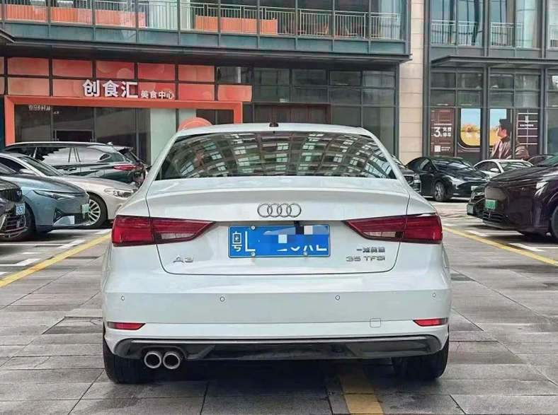 奥迪A3 驾驶室