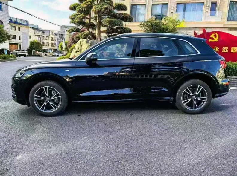 奥迪Q5 后面外观一