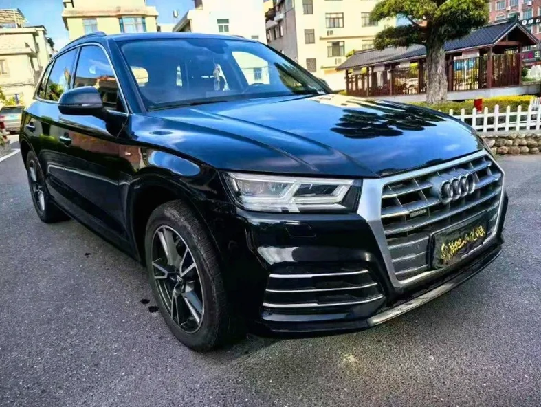 奥迪Q5 正面外观三
