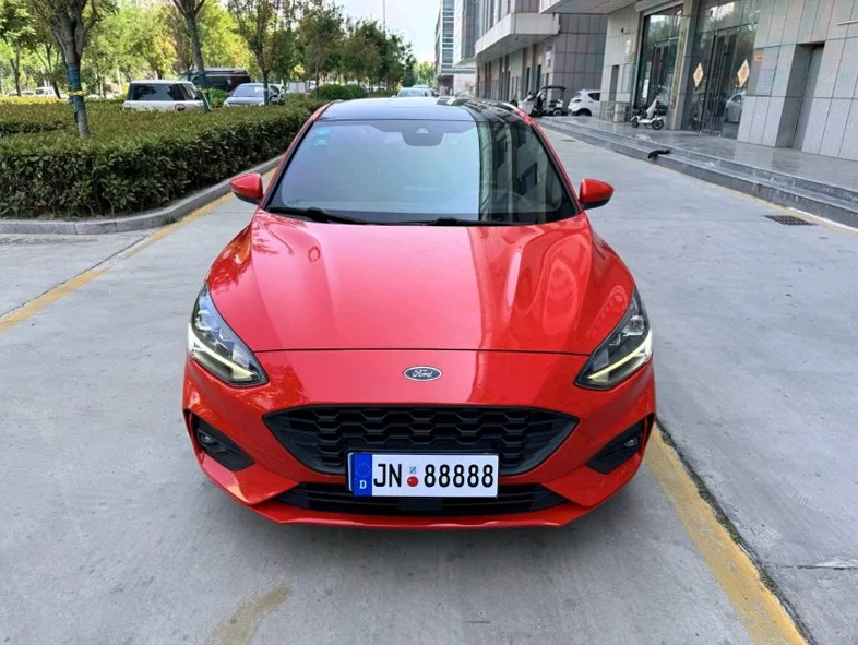 20年福特福克斯两厢EcoBoost 1.5T