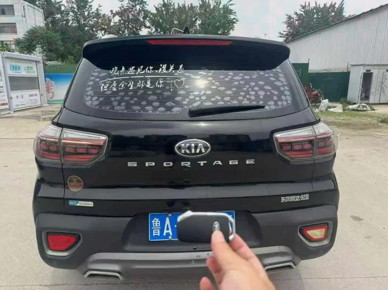 起亚智跑 驾驶室