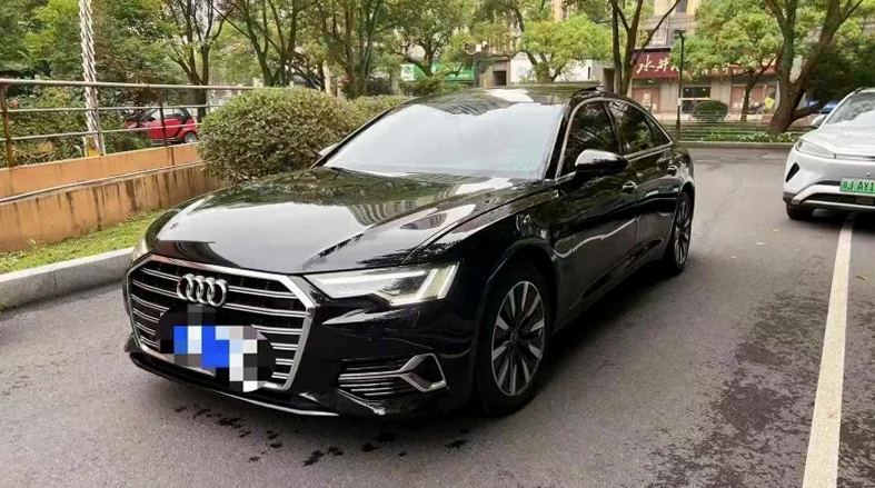 奥迪A6L 正面外观三