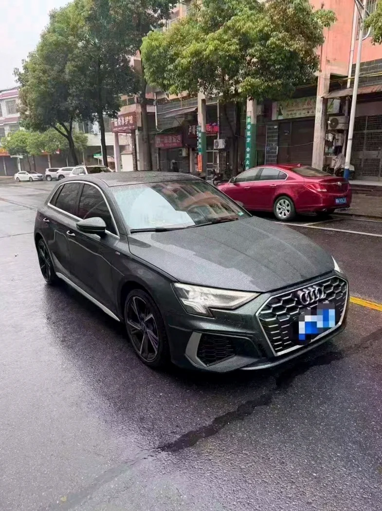 奥迪A3 正面外观三