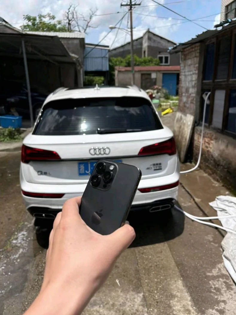 奥迪Q5 正面外观三