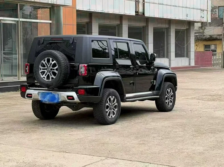 北京BJ40 驾驶室