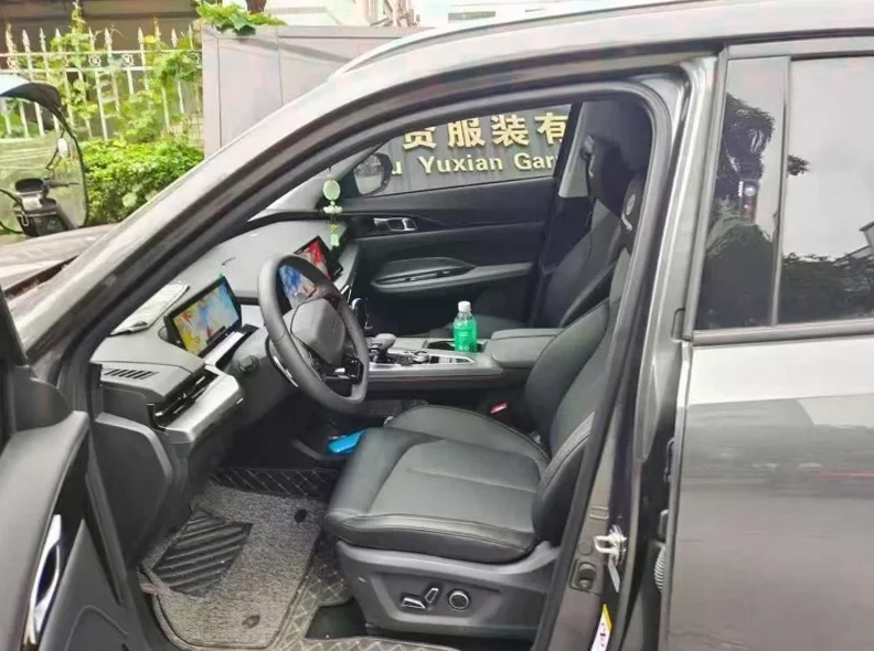 长安汽车欧尚 正面外观二