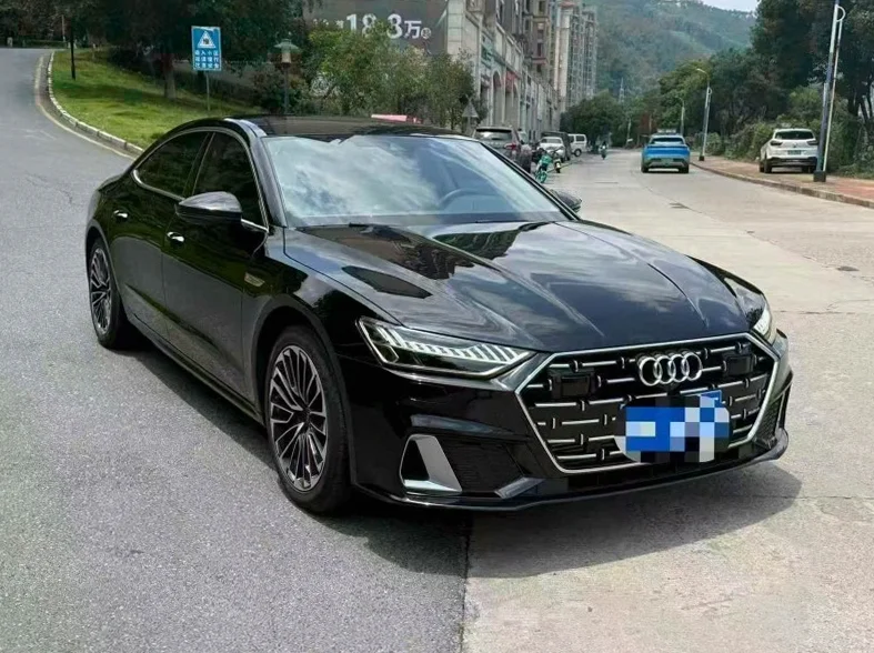 奥迪A7L 正面外观二