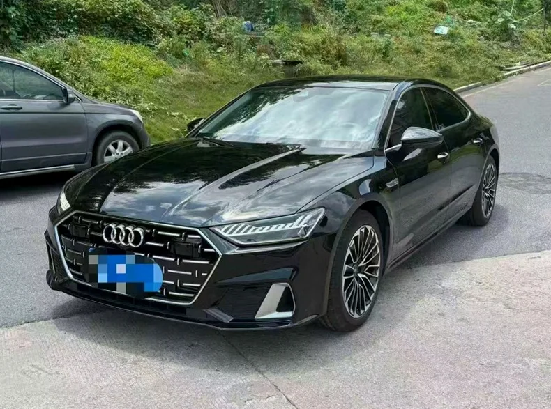奥迪A7L 正面外观三