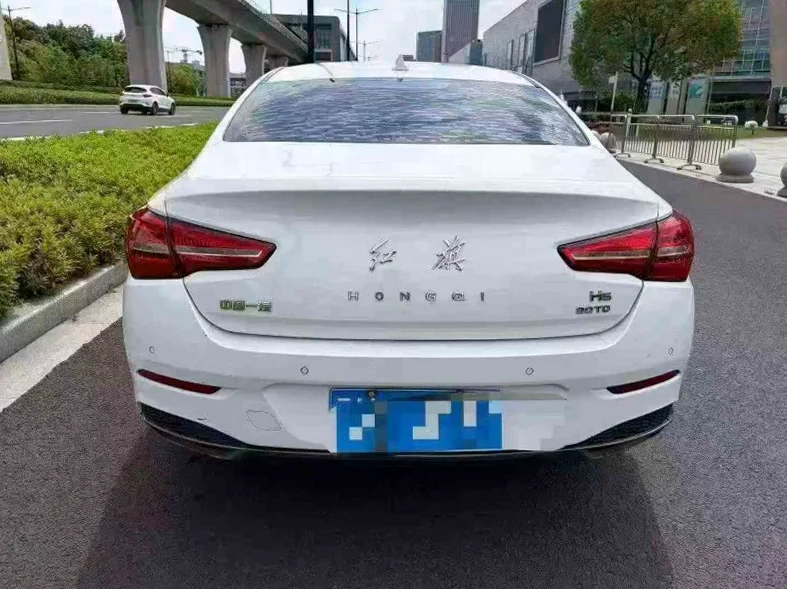 红旗H5 后面外观二