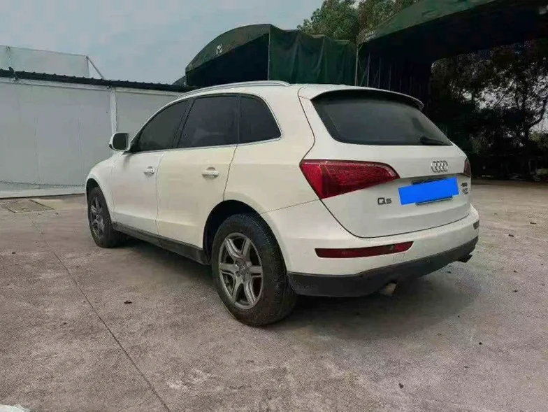 奥迪Q5 后面外观一