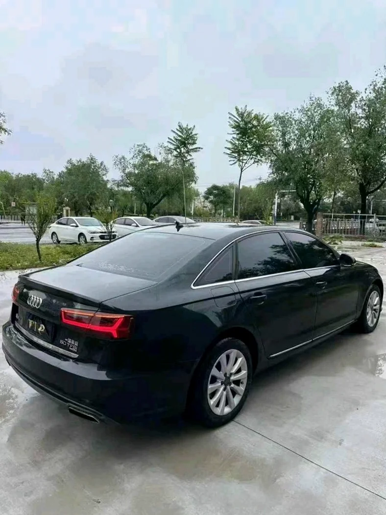 奥迪A6L 后面外观一