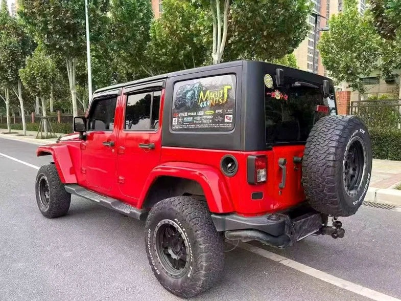 Jeep牧马人 内饰前排
