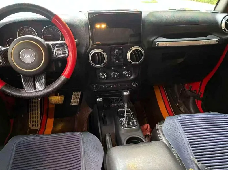 Jeep牧马人 后面外观二