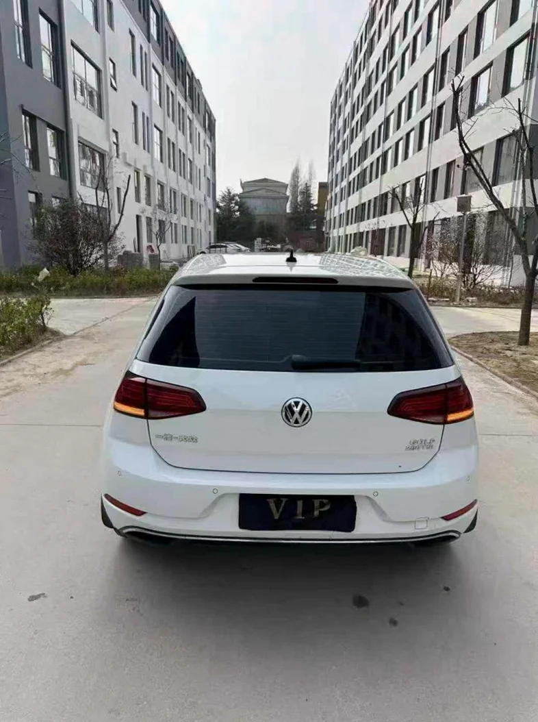 大众高尔夫 驾驶室