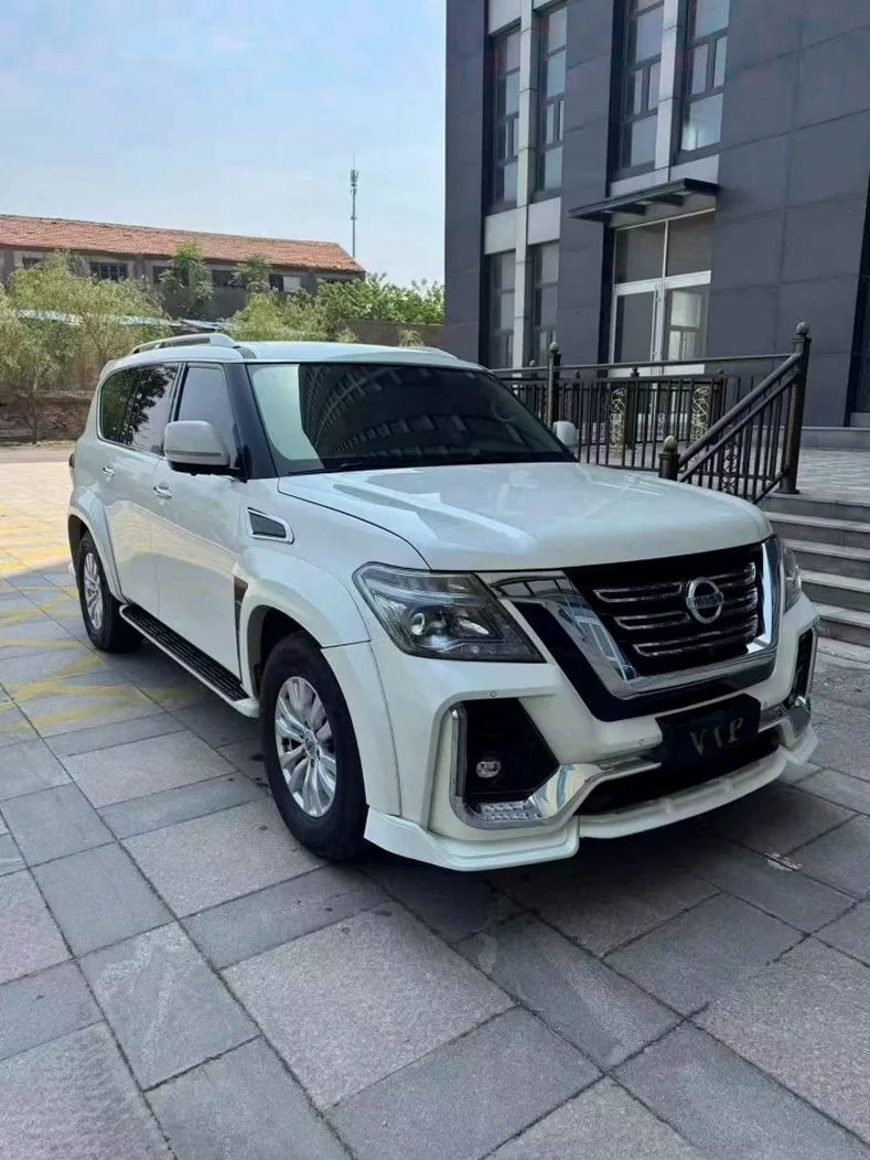 日产途乐 正面外观三