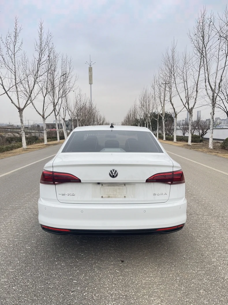 大众宝来 后面外观三