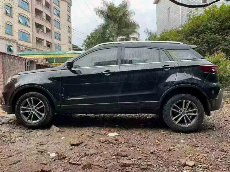 福特领界 后面外观三