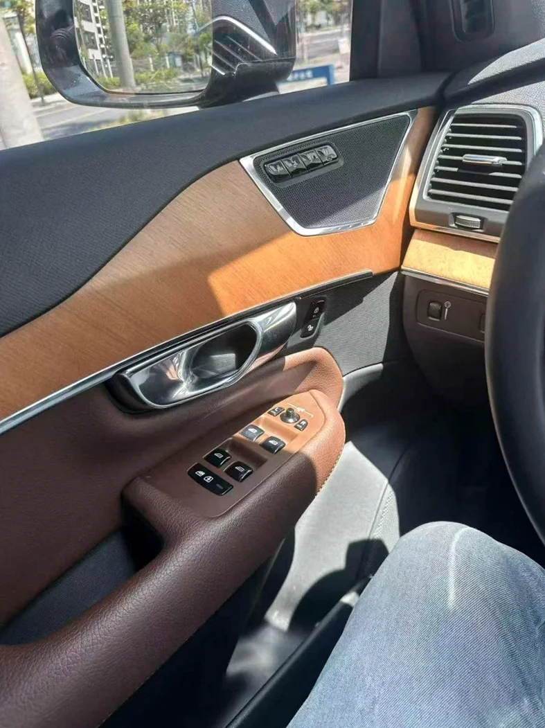 沃尔沃XC60 正面外观三