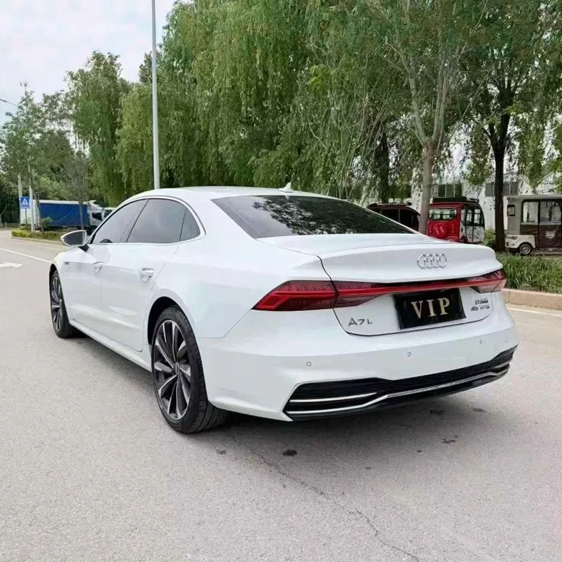 奥迪A7L 后面外观二