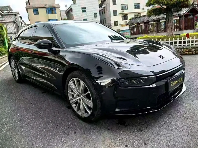 极氪汽车001 正面外观三