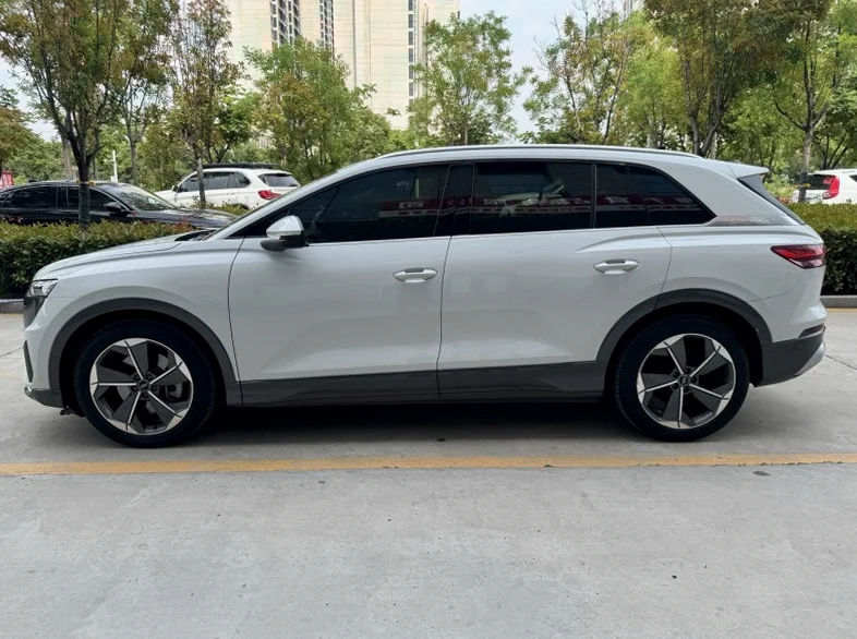奥迪Q5 后面外观二