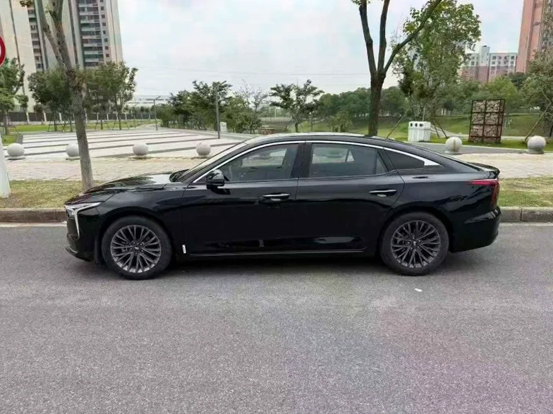 奔腾B70 后面外观三
