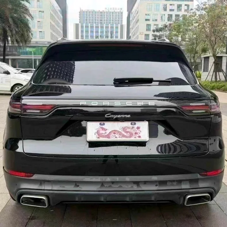 保时捷卡宴 驾驶室
