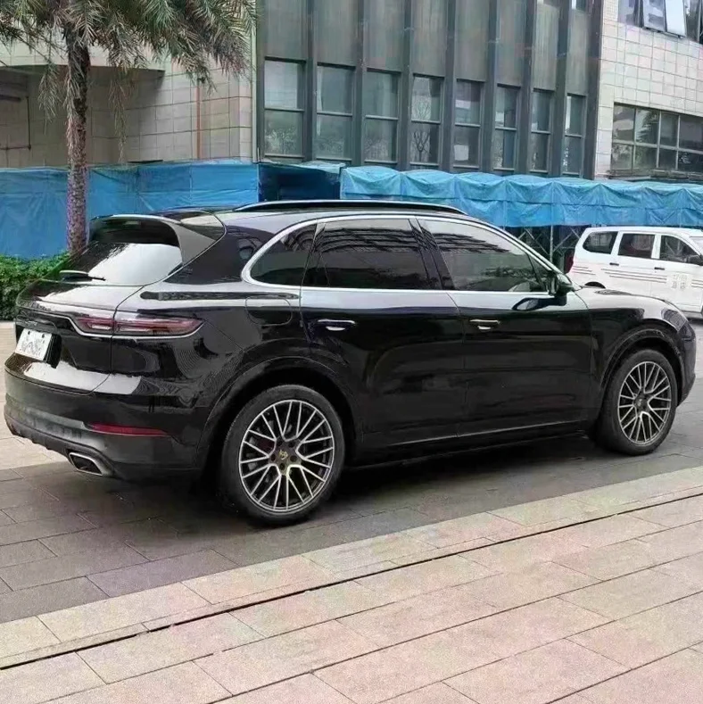 保时捷卡宴 内饰前排