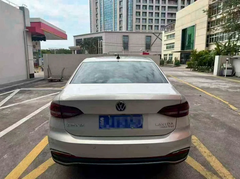 大众朗逸 后面外观三