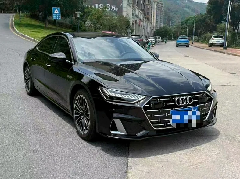 奥迪A7L 正面外观三