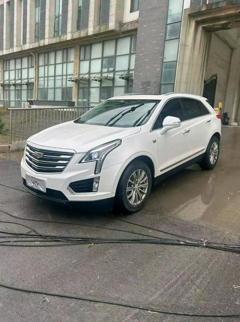 凯迪拉克XT5 正面外观二