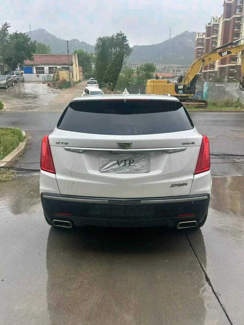 凯迪拉克XT5 驾驶室