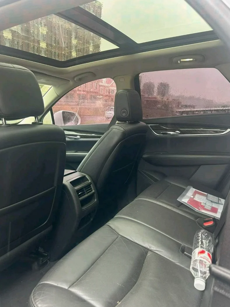 凯迪拉克XT5 后面外观三