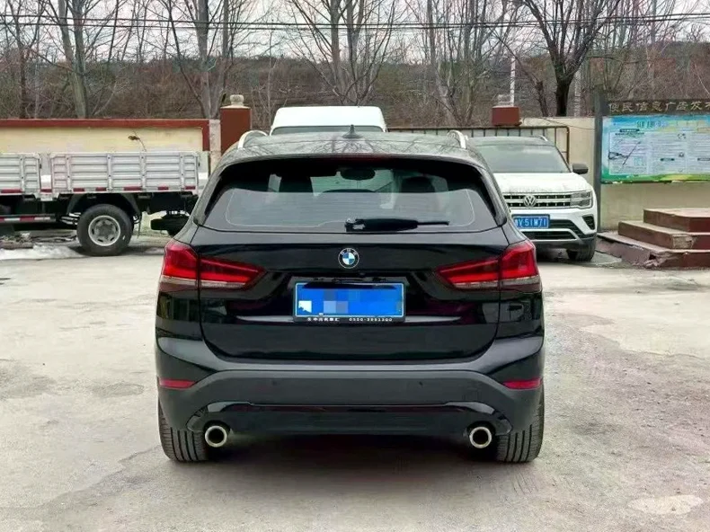 X1宝马 驾驶室
