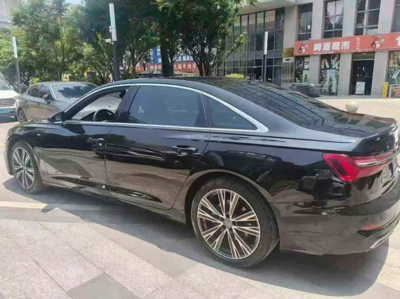 奥迪A6L 后面外观三