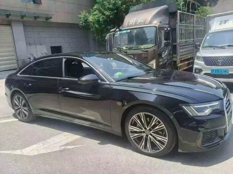 奥迪A6L 正面外观三