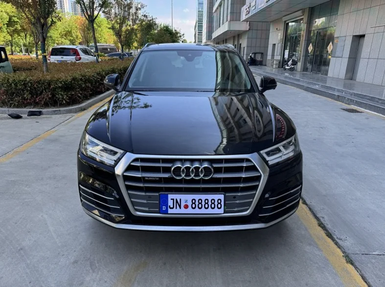 21年奥迪Q5L 2.0T四驱豪华型