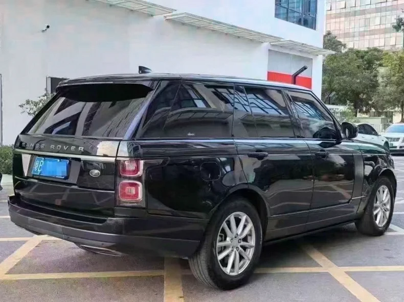 路虎揽胜行政 后面外观二