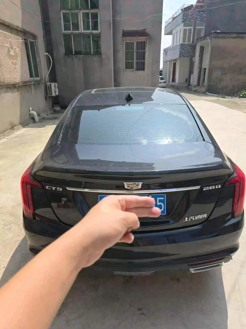 凯迪拉克CT5 驾驶室