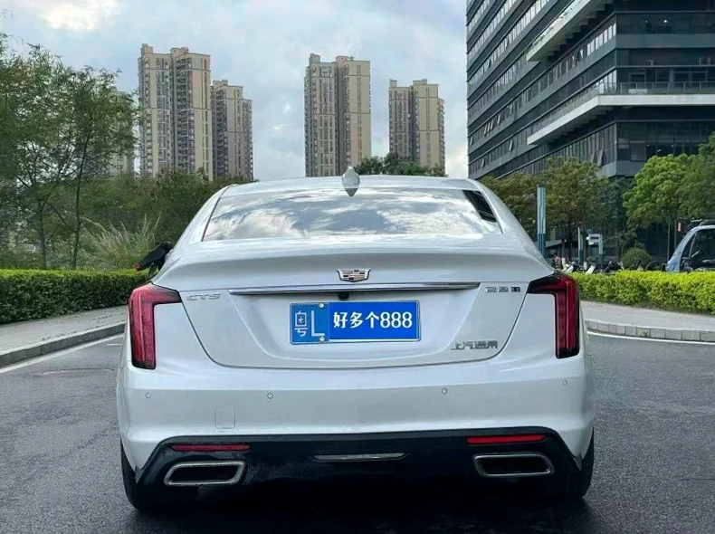 凯迪拉克CT5 后面外观二