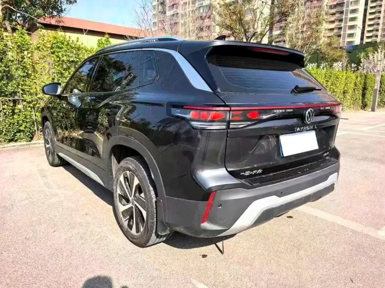 大众探岳 后面外观一