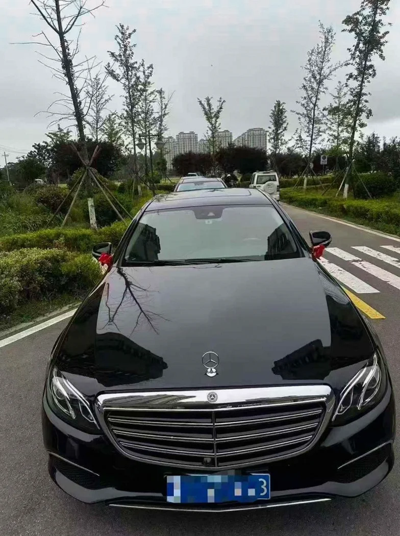 17年奔驰E200L 2.0T