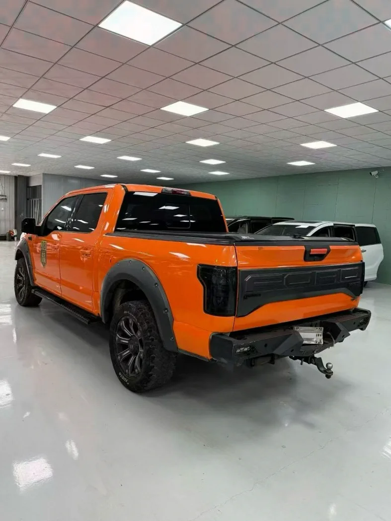 福特F-150 后面外观一